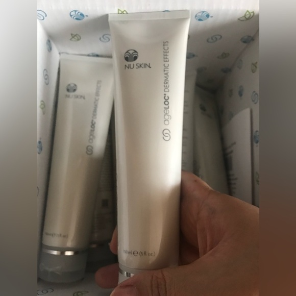 3 TUBES! AgeLOC Dermatic Effects Nuskin - Picture 7 of 16
